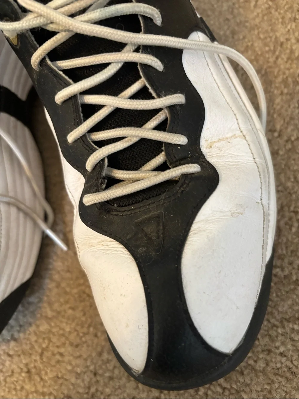 Jordan Men's Black & White Athletic Basketball Shoes
